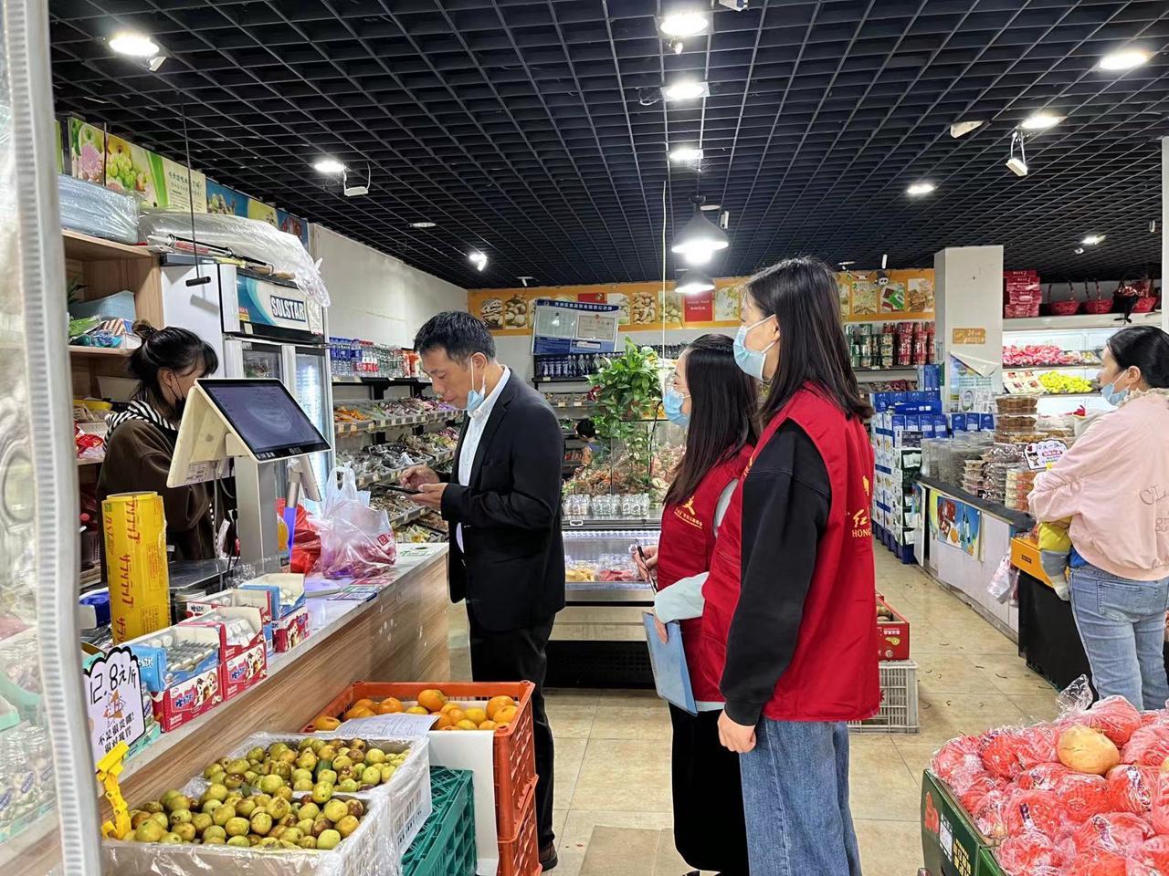 奔走相告（移動垃圾分類房）智能垃圾房圖片，機械箱體升級、定時定點投放！高照街道象賢村垃圾分類繪新貌，智能垃圾分類房，(圖5)