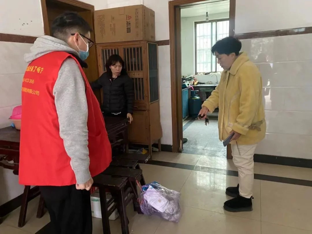 難以置信（移動垃圾分類房）智能垃圾房圖片，【垃圾不落地，文明伴我行】—鐘埭街道垃圾分類辦聯(lián)合鐘埭社區(qū)開展落地包專項整治行動，智能垃圾分類房，(圖12)