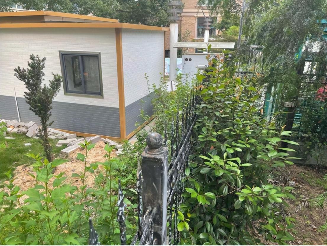 快來(lái)看（垃圾分類(lèi)房）小區(qū)新設(shè)垃圾分類(lèi)房爭(zhēng)議的政策與法律評(píng)析，小區(qū)垃圾不分類(lèi)的危害有哪些，小區(qū)垃圾不分類(lèi)的危害圖片，(圖4)