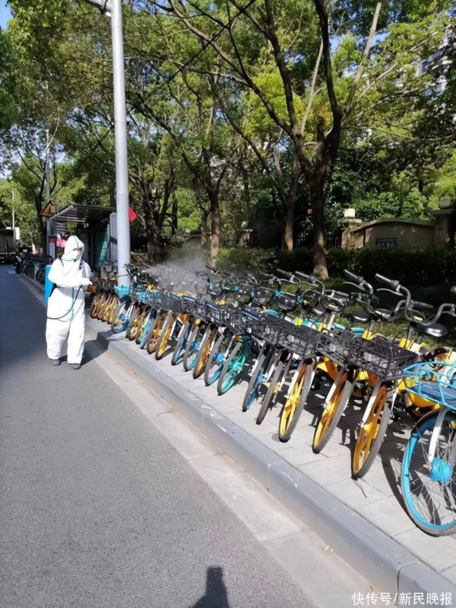 新鮮出爐（垃圾亭）各類垃圾“日產(chǎn)日清”，150余名環(huán)衛(wèi)工人筑牢九里亭“環(huán)衛(wèi)防線”，日產(chǎn)日清垃圾分哪幾種，哪類垃圾要求日產(chǎn)日清，(圖2)